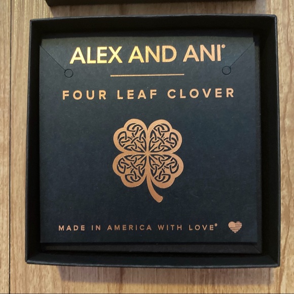 Alex and Ani Four Leaf Clover Bracelet NWT - Picture 4 of 8